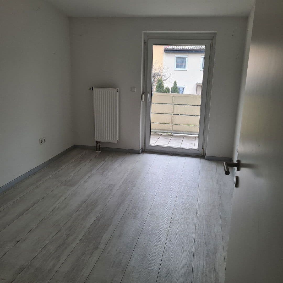 Predaj domu 90 m², pozemek 197 m², Hauffstraße 48/1, Pfullingen, Bádensko-Wurttembersko Predaj domu 90 m², pozemek 197 m², Hauffstraße 48/1, Pfullingen, Bádensko-Wurttembersko