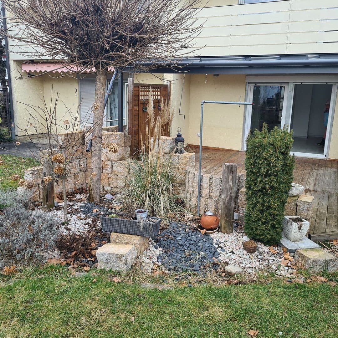 Predaj domu 90 m², pozemek 197 m², Hauffstraße 48/1, Pfullingen, Bádensko-Wurttembersko Predaj domu 90 m², pozemek 197 m², Hauffstraße 48/1, Pfullingen, Bádensko-Wurttembersko