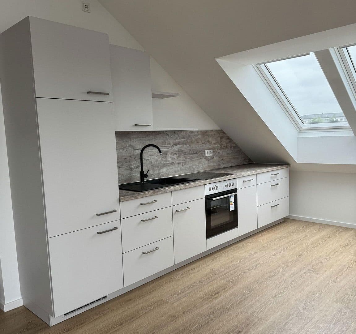 Prenájom bytu 2-izbový 60 m², Mittenwalde, Brandenbursko Prenájom bytu 2-izbový 60 m², Mittenwalde, Brandenbursko