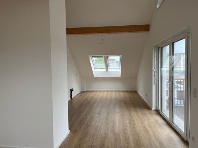 Prenájom bytu 2-izbový 60 m², Mittenwalde, Brandenbursko Prenájom bytu 2-izbový 60 m², Mittenwalde, Brandenbursko