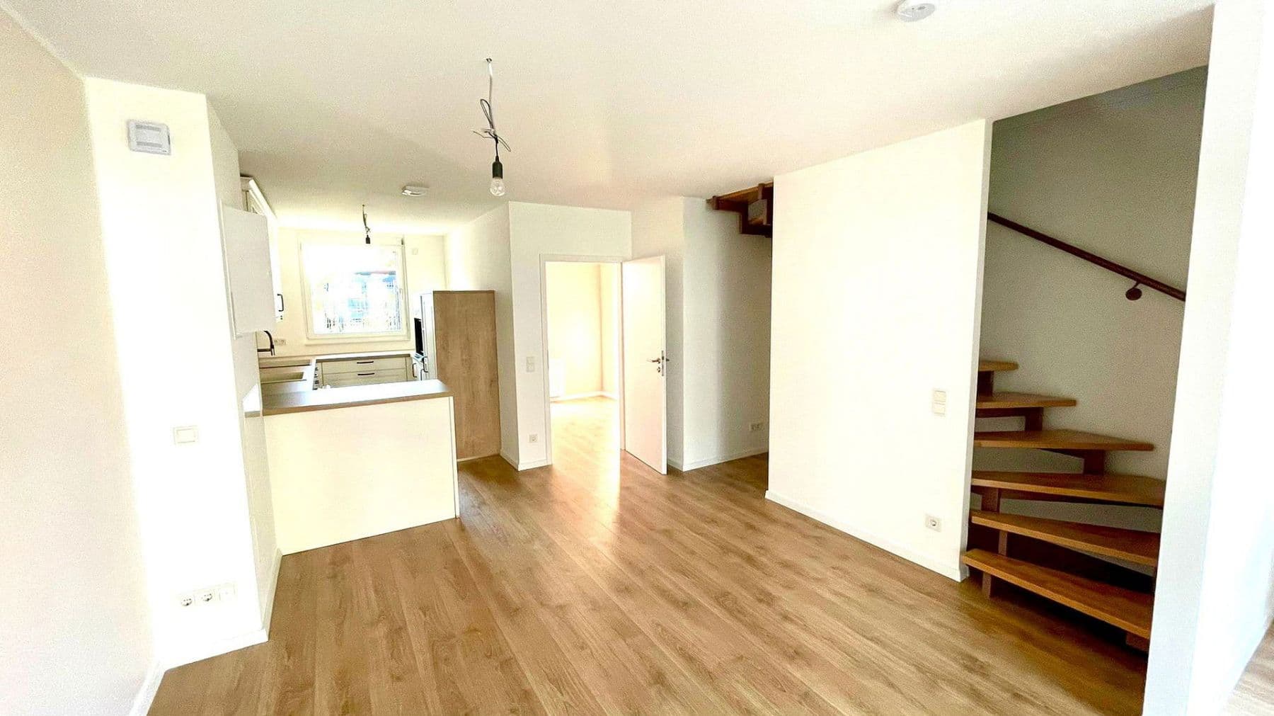 Prenájom domu 145 m², pozemek 483 m², Heimstraße, Alsdorf, Severné Porýnie - Westfálsko Prenájom domu 145 m², pozemek 483 m², Heimstraße, Alsdorf, Severné Porýnie - Westfálsko