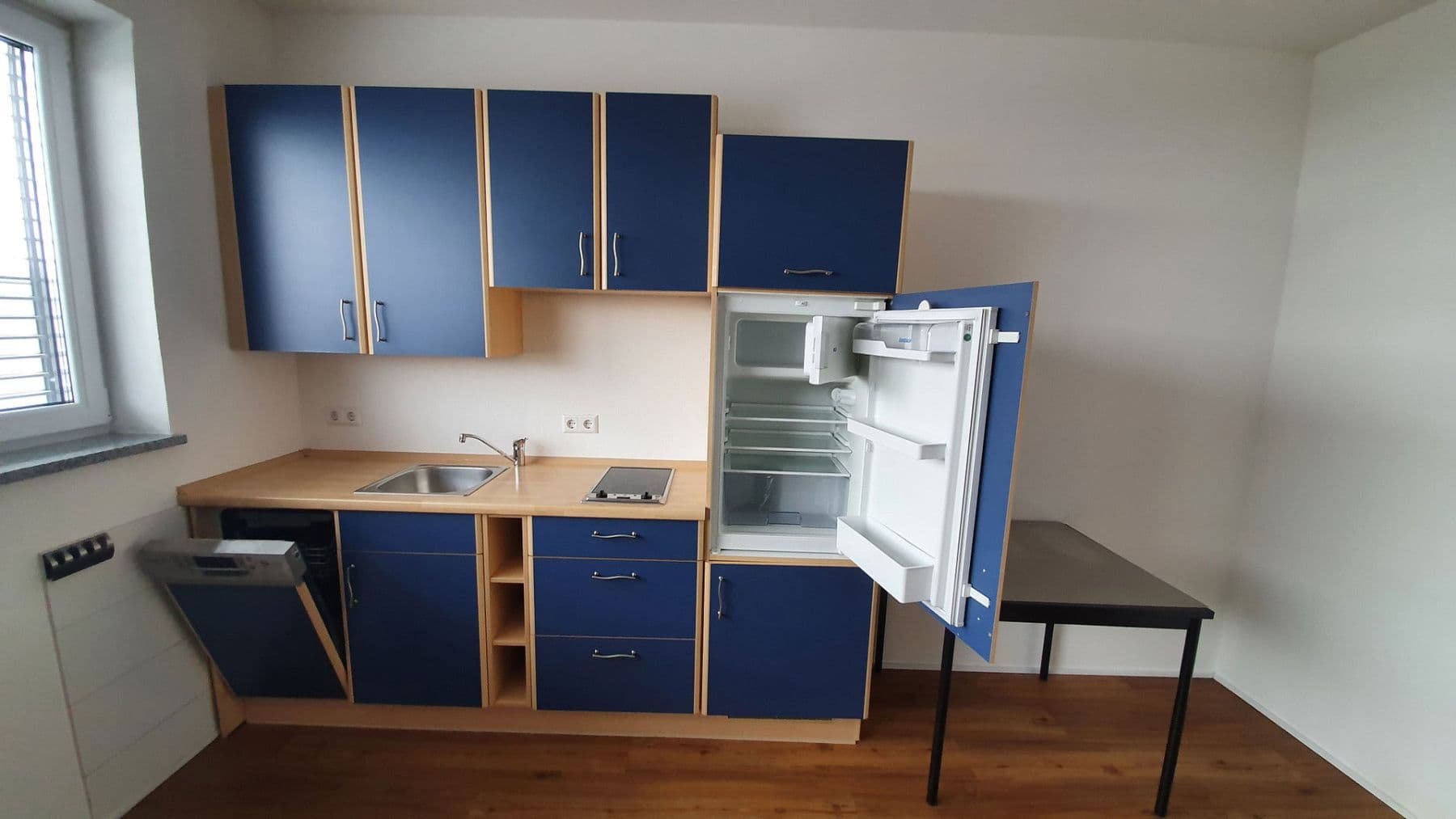 Prenájom kancelárie 345 m², Pfaffenweg 22, Neu-Ulm, Bavorsko Prenájom kancelárie 345 m², Pfaffenweg 22, Neu-Ulm, Bavorsko