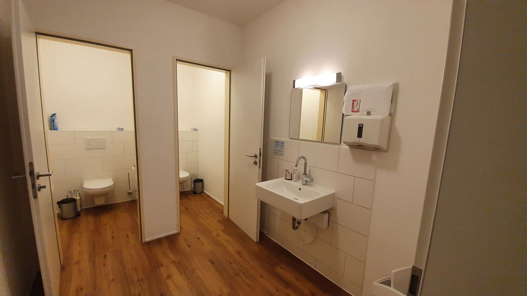 Prenájom kancelárie 345 m², Pfaffenweg 22, Neu-Ulm, Bavorsko Prenájom kancelárie 345 m², Pfaffenweg 22, Neu-Ulm, Bavorsko