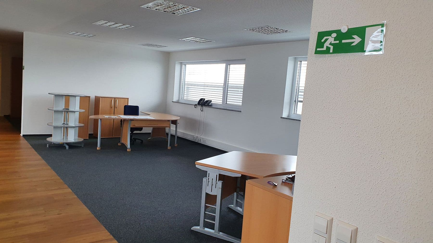 Prenájom kancelárie 345 m², Pfaffenweg 22, Neu-Ulm, Bavorsko Prenájom kancelárie 345 m², Pfaffenweg 22, Neu-Ulm, Bavorsko