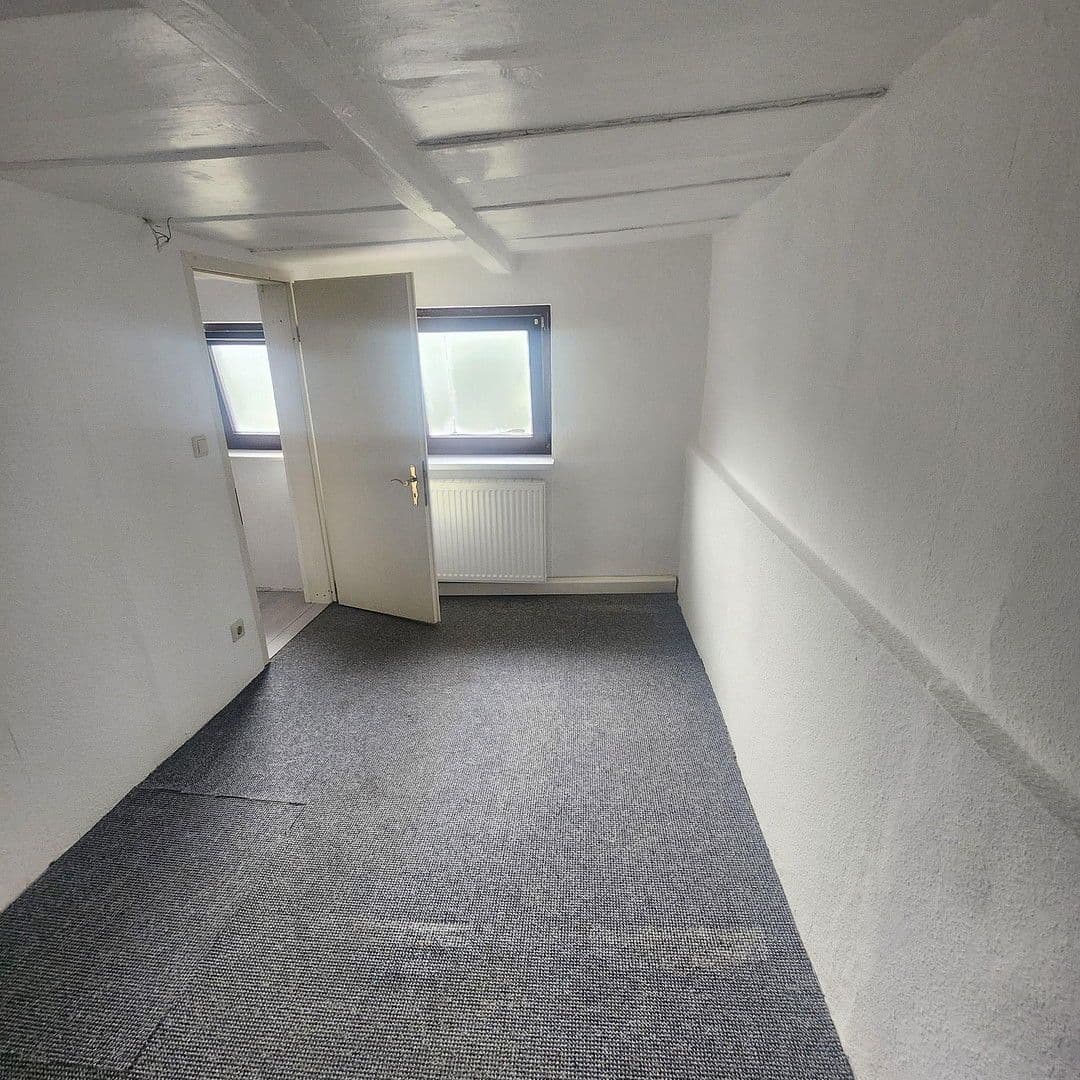 Prenájom domu 90 m², pozemek 370 m², Muldenthalstraße 17b, Großschirma, Sasko Prenájom domu 90 m², pozemek 370 m², Muldenthalstraße 17b, Großschirma, Sasko