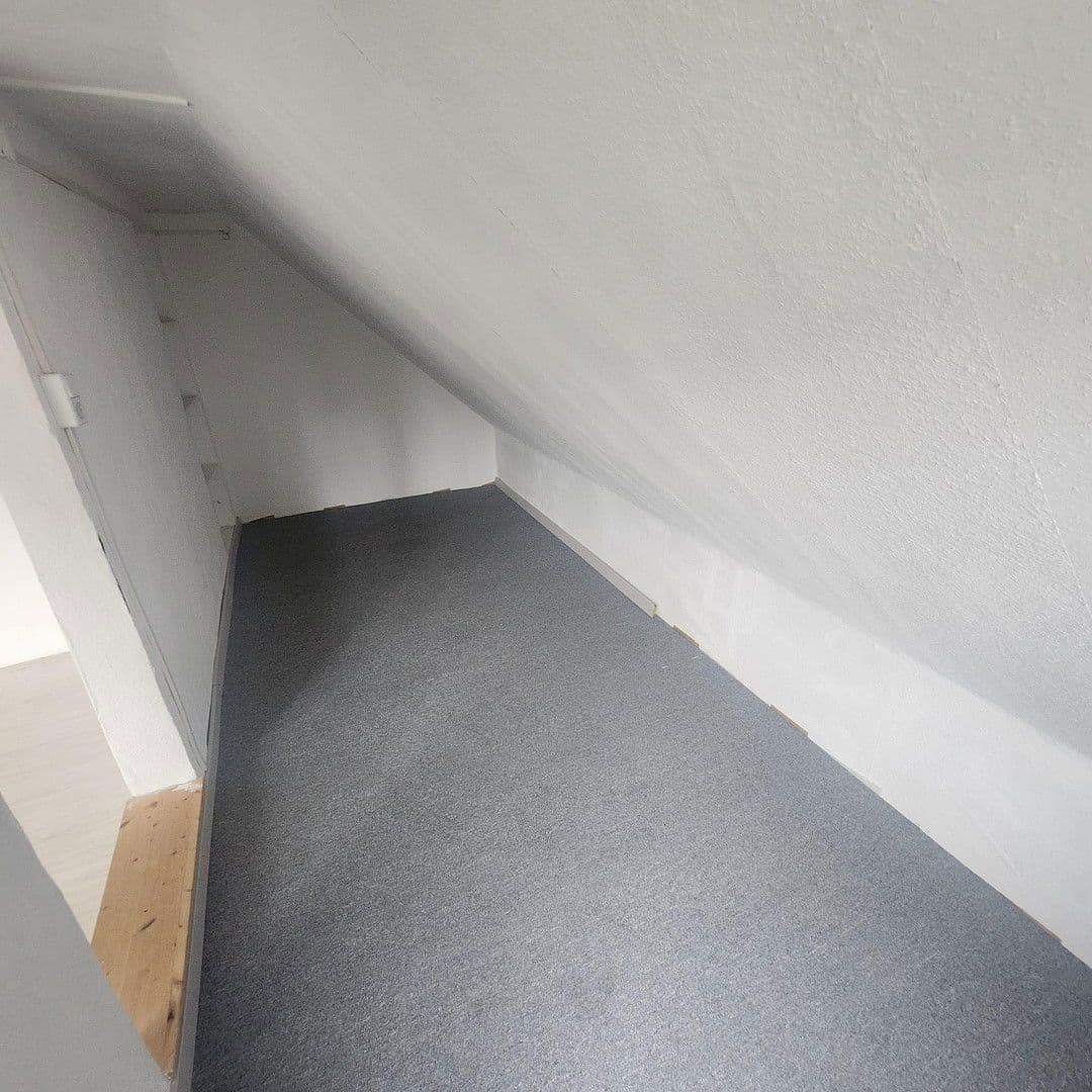 Prenájom domu 90 m², pozemek 370 m², Muldenthalstraße 17b, Großschirma, Sasko Prenájom domu 90 m², pozemek 370 m², Muldenthalstraße 17b, Großschirma, Sasko