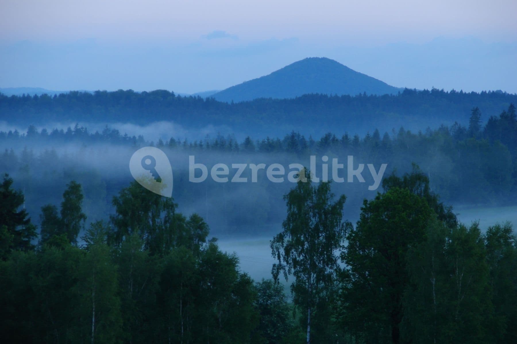 Prenájom bytu 1-izbový 30 m², Staré Křečany, Ústecký kraj Prenájom bytu 1-izbový 30 m², Staré Křečany, Ústecký kraj
