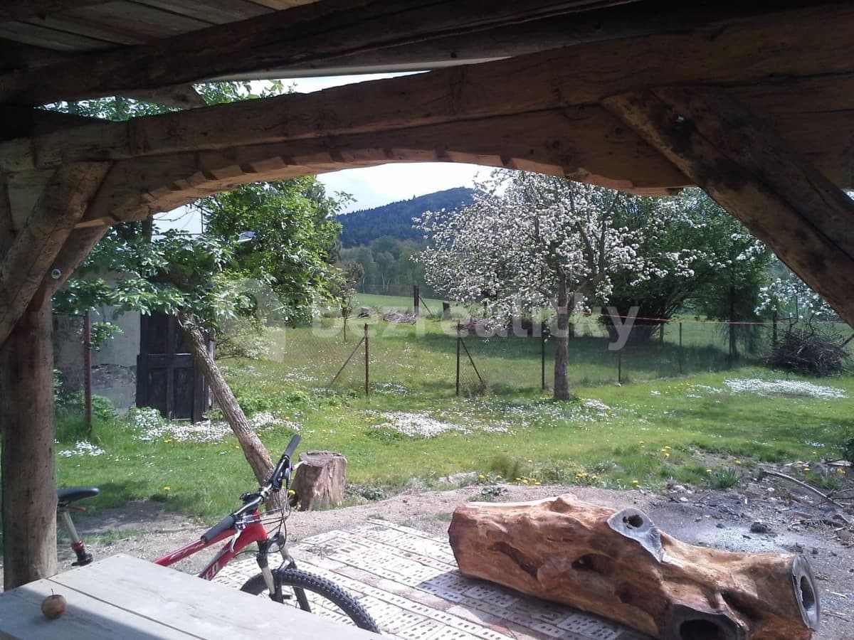 Prenájom bytu 1-izbový 30 m², Staré Křečany, Ústecký kraj Prenájom bytu 1-izbový 30 m², Staré Křečany, Ústecký kraj