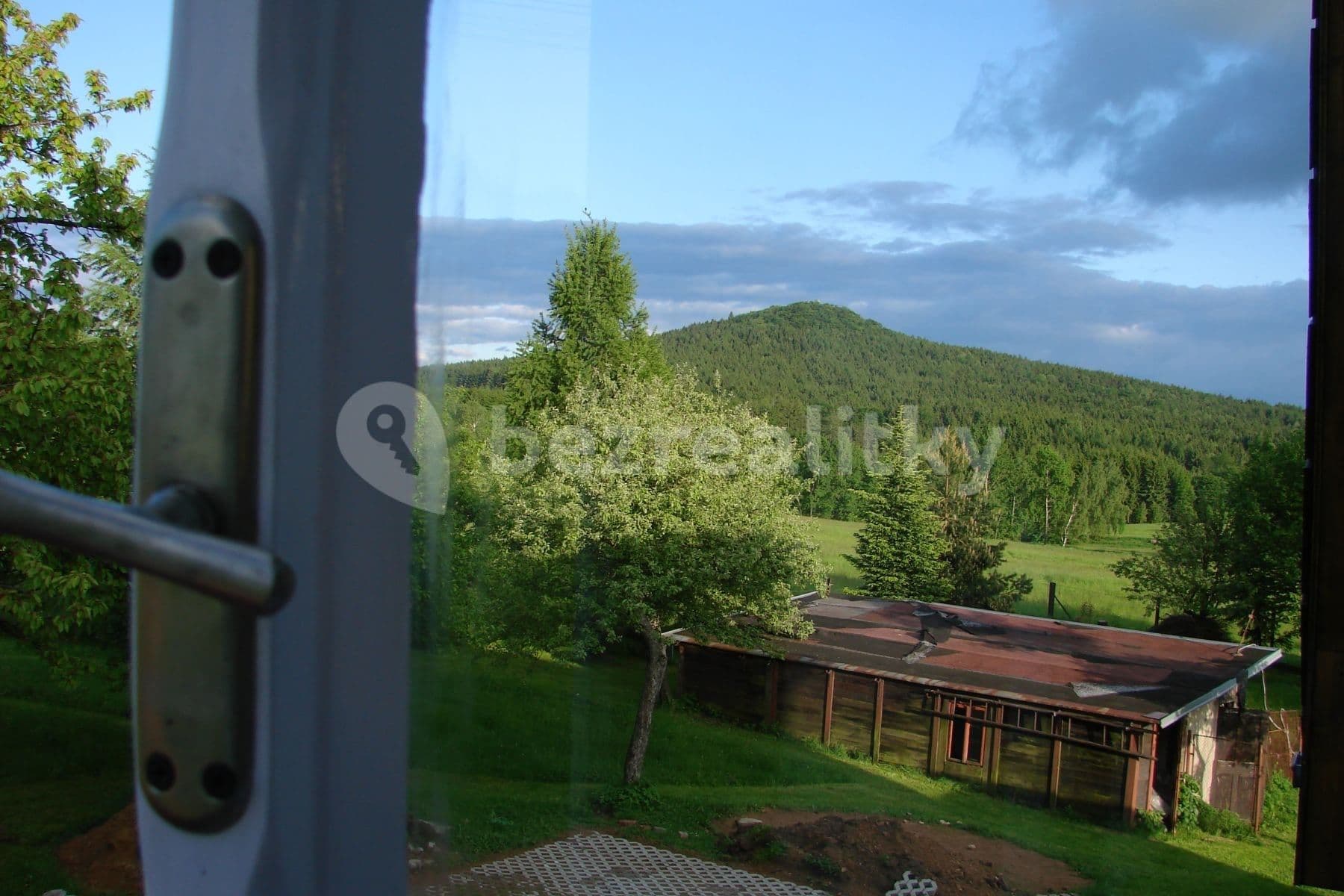 Prenájom bytu 1-izbový 30 m², Staré Křečany, Ústecký kraj Prenájom bytu 1-izbový 30 m², Staré Křečany, Ústecký kraj