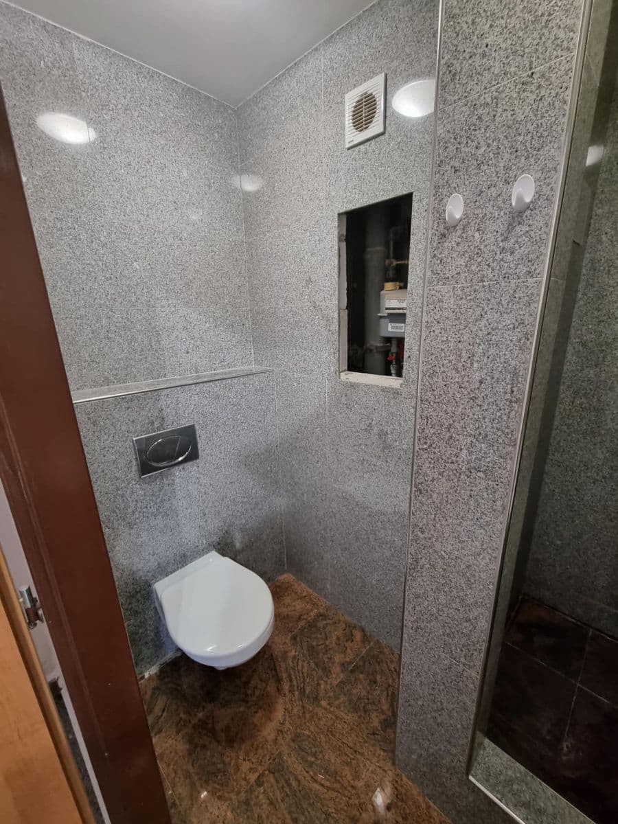 Prenájom bytu 2-izbový 40 m², Písečná, Praha, Praha Prenájom bytu 2-izbový 40 m², Písečná, Praha, Praha