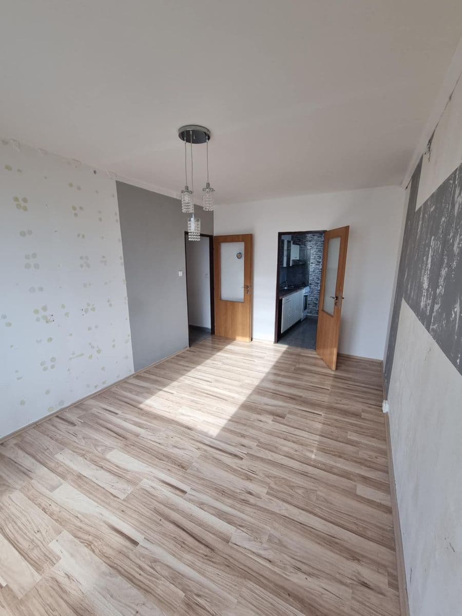 Prenájom bytu 2-izbový 40 m², Písečná, Praha, Praha Prenájom bytu 2-izbový 40 m², Písečná, Praha, Praha