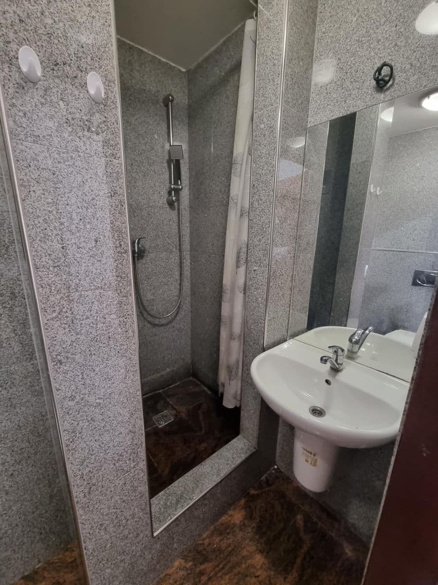 Prenájom bytu 2-izbový 40 m², Písečná, Praha, Praha Prenájom bytu 2-izbový 40 m², Písečná, Praha, Praha