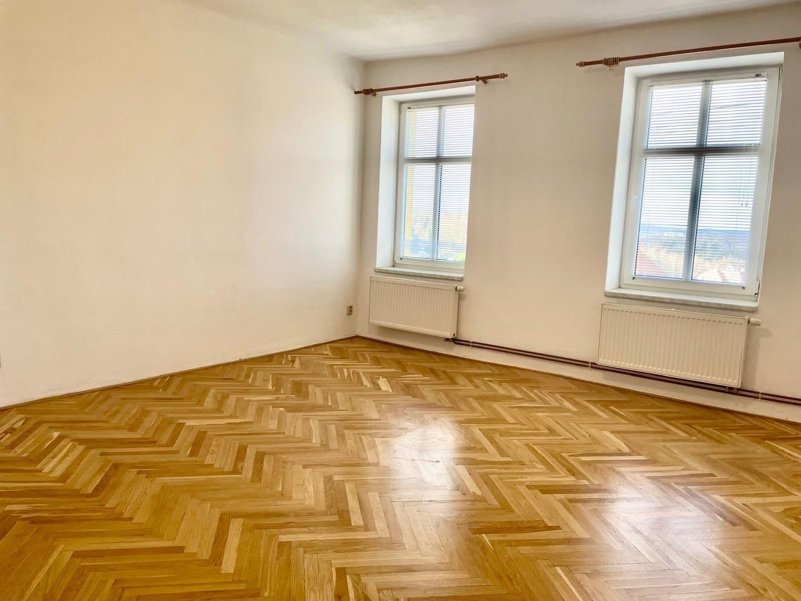 Prenájom bytu 3-izbový 80 m², Staškova, Liberec, Liberecký kraj Prenájom bytu 3-izbový 80 m², Staškova, Liberec, Liberecký kraj