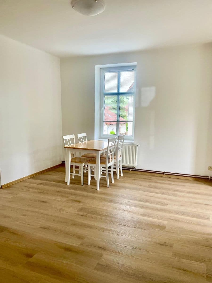 Prenájom bytu 3-izbový 80 m², Staškova, Liberec, Liberecký kraj Prenájom bytu 3-izbový 80 m², Staškova, Liberec, Liberecký kraj