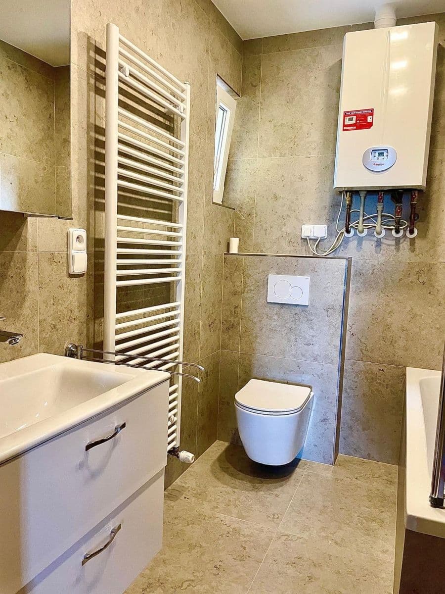 Prenájom bytu 3-izbový 80 m², Staškova, Liberec, Liberecký kraj Prenájom bytu 3-izbový 80 m², Staškova, Liberec, Liberecký kraj