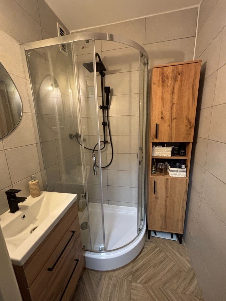 Prenájom bytu 2-izbový 52 m², Na Vrcholu, Praha, Praha Prenájom bytu 2-izbový 52 m², Na Vrcholu, Praha, Praha