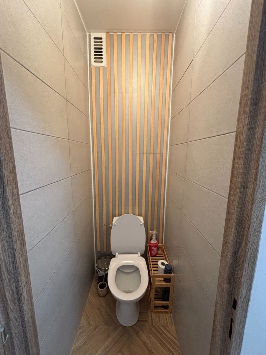 Prenájom bytu 2-izbový 52 m², Na Vrcholu, Praha, Praha Prenájom bytu 2-izbový 52 m², Na Vrcholu, Praha, Praha