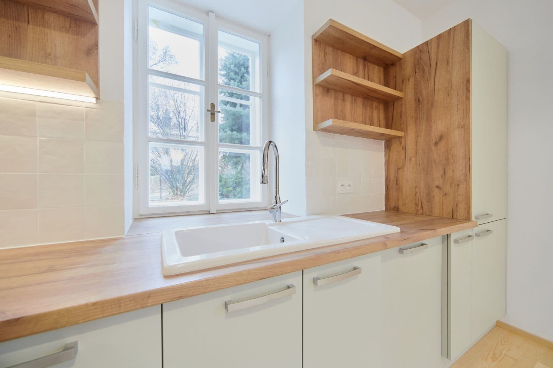 Predaj domu 159 m², pozemek 337 m², Velké Popovice, Středočeský kraj Predaj domu 159 m², pozemek 337 m², Velké Popovice, Středočeský kraj