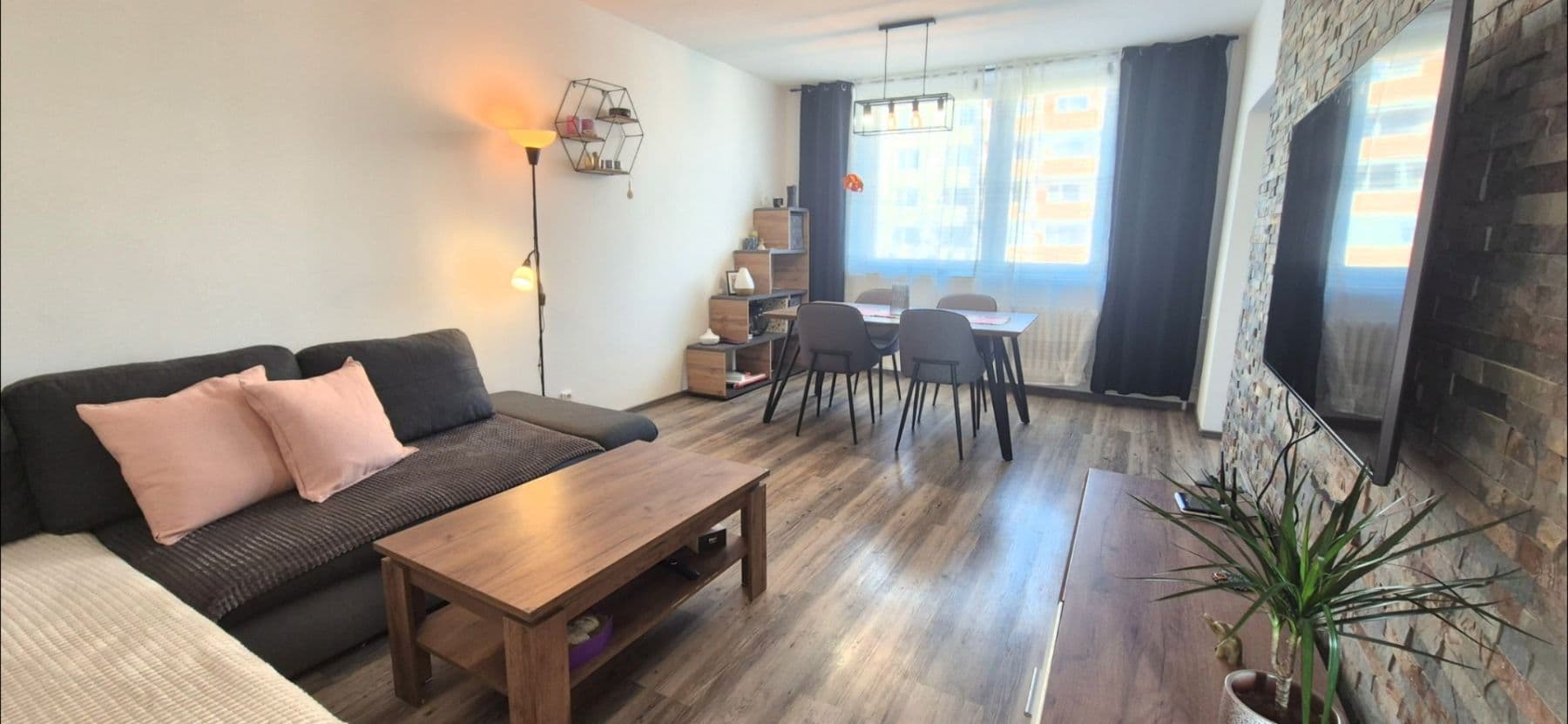 Prenájom bytu 3-izbový 71 m², Nábřeží, Napajedla, Zlínský kraj Prenájom bytu 3-izbový 71 m², Nábřeží, Napajedla, Zlínský kraj