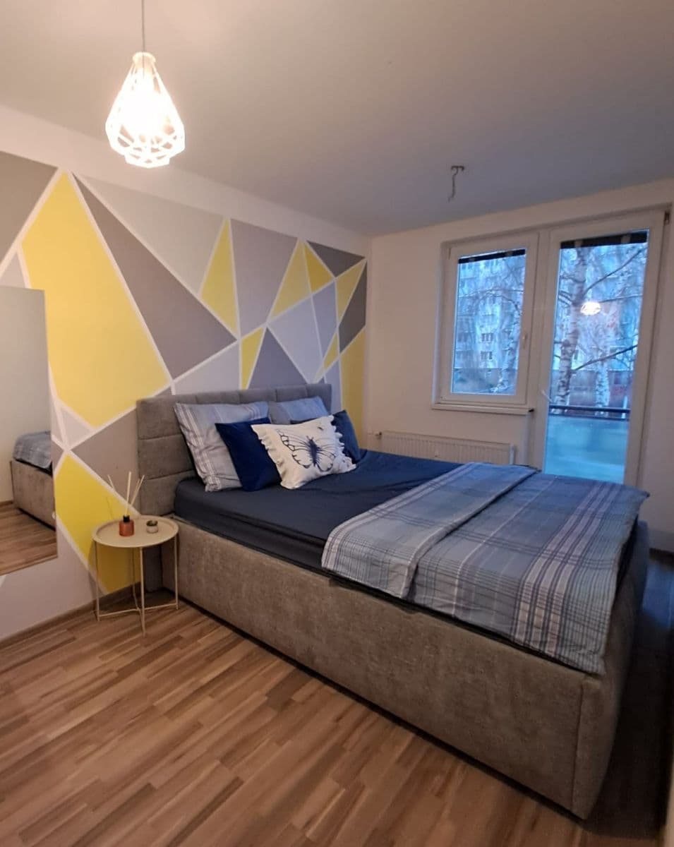 Prenájom bytu 60 m², Na Drážce, Pardubice, Pardubický kraj Prenájom bytu 60 m², Na Drážce, Pardubice, Pardubický kraj