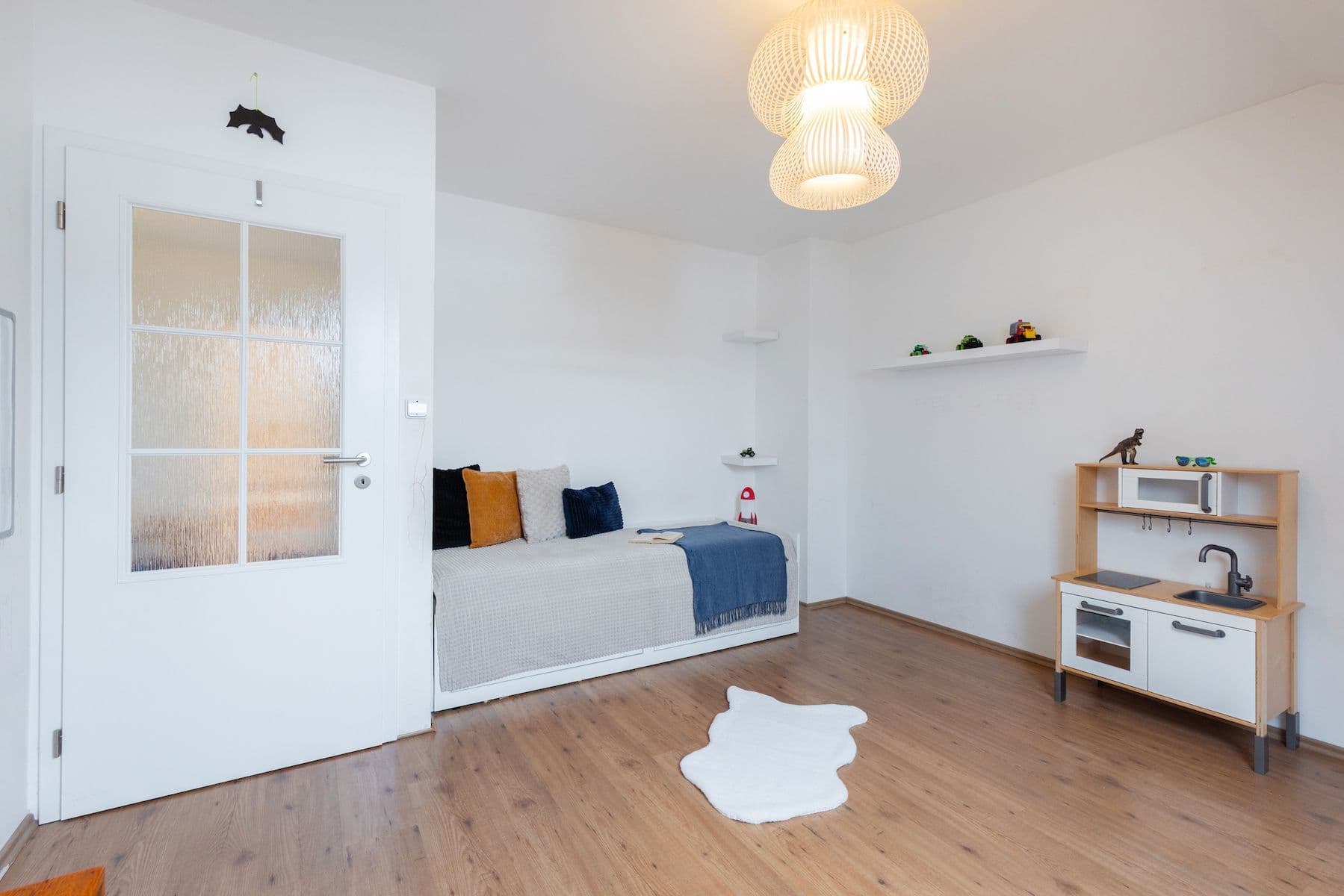 Predaj bytu 4-izbový 129 m², K Vidouši, Unhošť, Středočeský kraj Predaj bytu 4-izbový 129 m², K Vidouši, Unhošť, Středočeský kraj