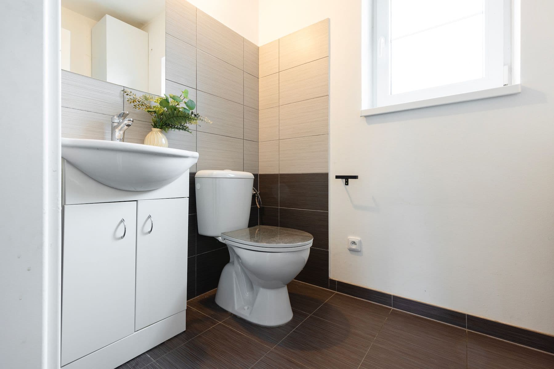 Predaj bytu 4-izbový 129 m², K Vidouši, Unhošť, Středočeský kraj Predaj bytu 4-izbový 129 m², K Vidouši, Unhošť, Středočeský kraj