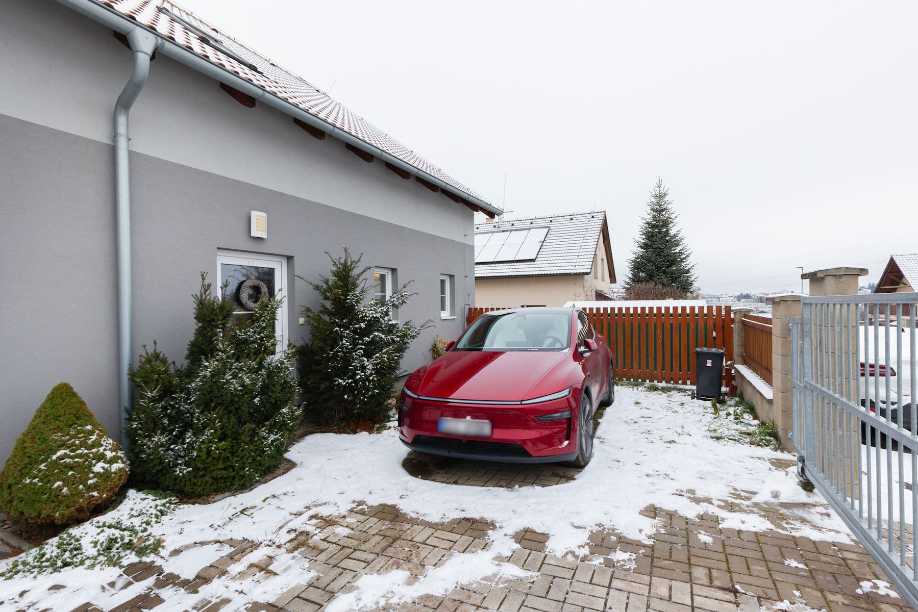 Predaj bytu 4-izbový 129 m², K Vidouši, Unhošť, Středočeský kraj Predaj bytu 4-izbový 129 m², K Vidouši, Unhošť, Středočeský kraj