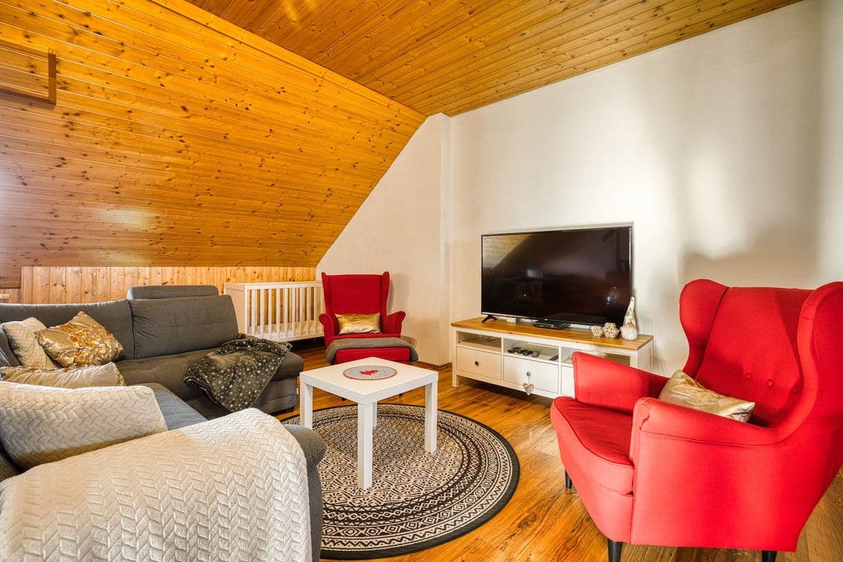 Prenájom bytu 120 m², Horní Lipová, Lipová-lázně, Olomoucký kraj Prenájom bytu 120 m², Horní Lipová, Lipová-lázně, Olomoucký kraj