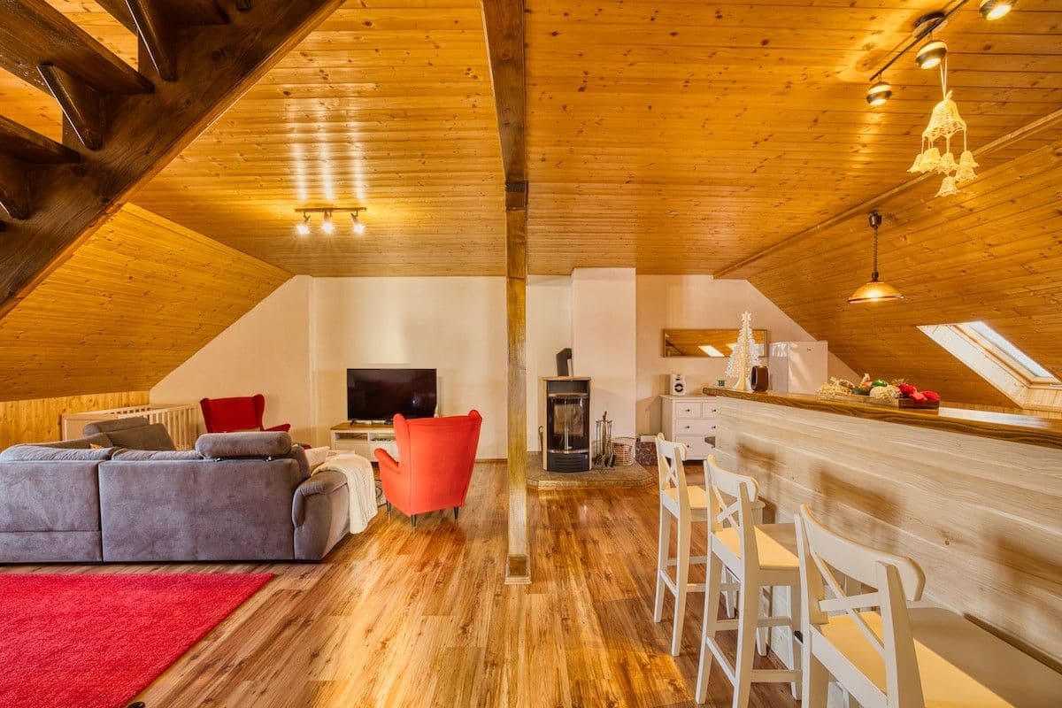 Prenájom bytu 120 m², Horní Lipová, Lipová-lázně, Olomoucký kraj Prenájom bytu 120 m², Horní Lipová, Lipová-lázně, Olomoucký kraj