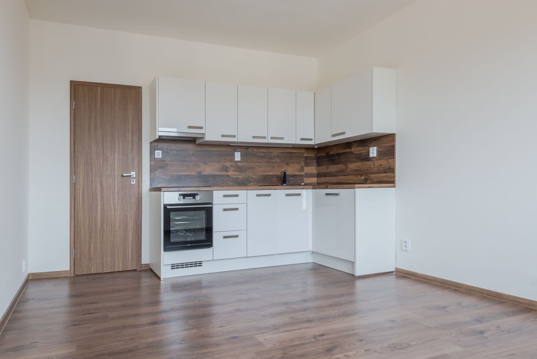 Prenájom bytu 2-izbový 46 m², U Botiče, Praha, Praha Prenájom bytu 2-izbový 46 m², U Botiče, Praha, Praha