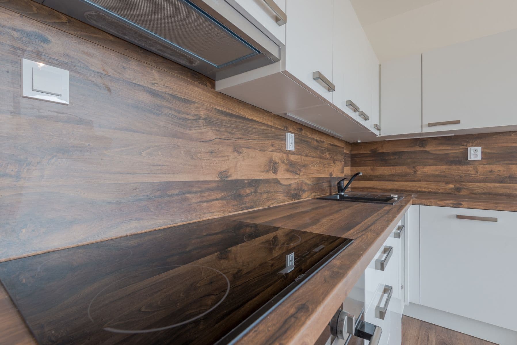 Prenájom bytu 2-izbový 46 m², U Botiče, Praha, Praha Prenájom bytu 2-izbový 46 m², U Botiče, Praha, Praha