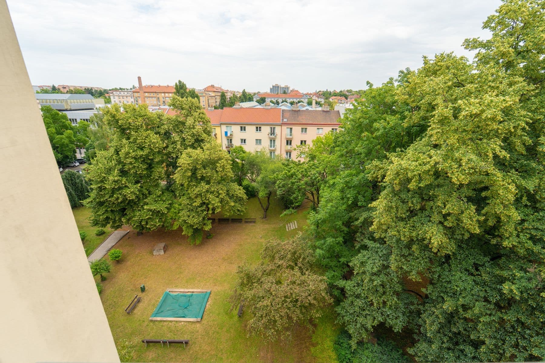 Prenájom bytu 2-izbový 56 m², Viklefova, Praha, Praha Prenájom bytu 2-izbový 56 m², Viklefova, Praha, Praha