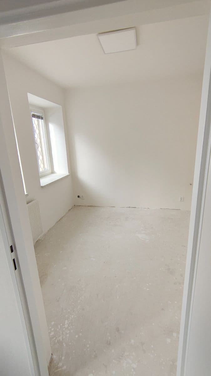 Prenájom nebytového priestoru 48 m², Fügnerova, Kladno, Středočeský kraj Prenájom nebytového priestoru 48 m², Fügnerova, Kladno, Středočeský kraj
