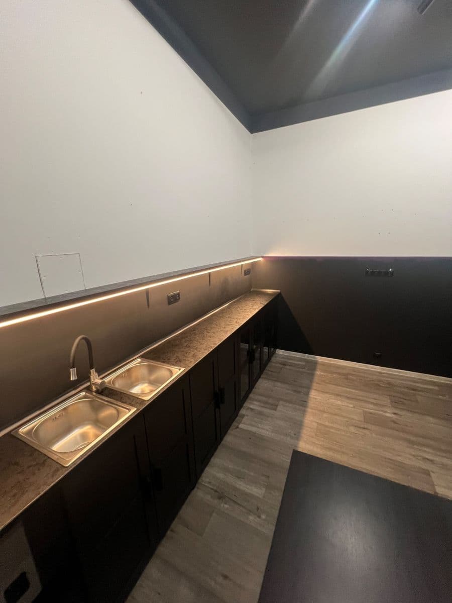 Prenájom nebytového priestoru 24 m², Rýmařovská, Praha, Praha Prenájom nebytového priestoru 24 m², Rýmařovská, Praha, Praha