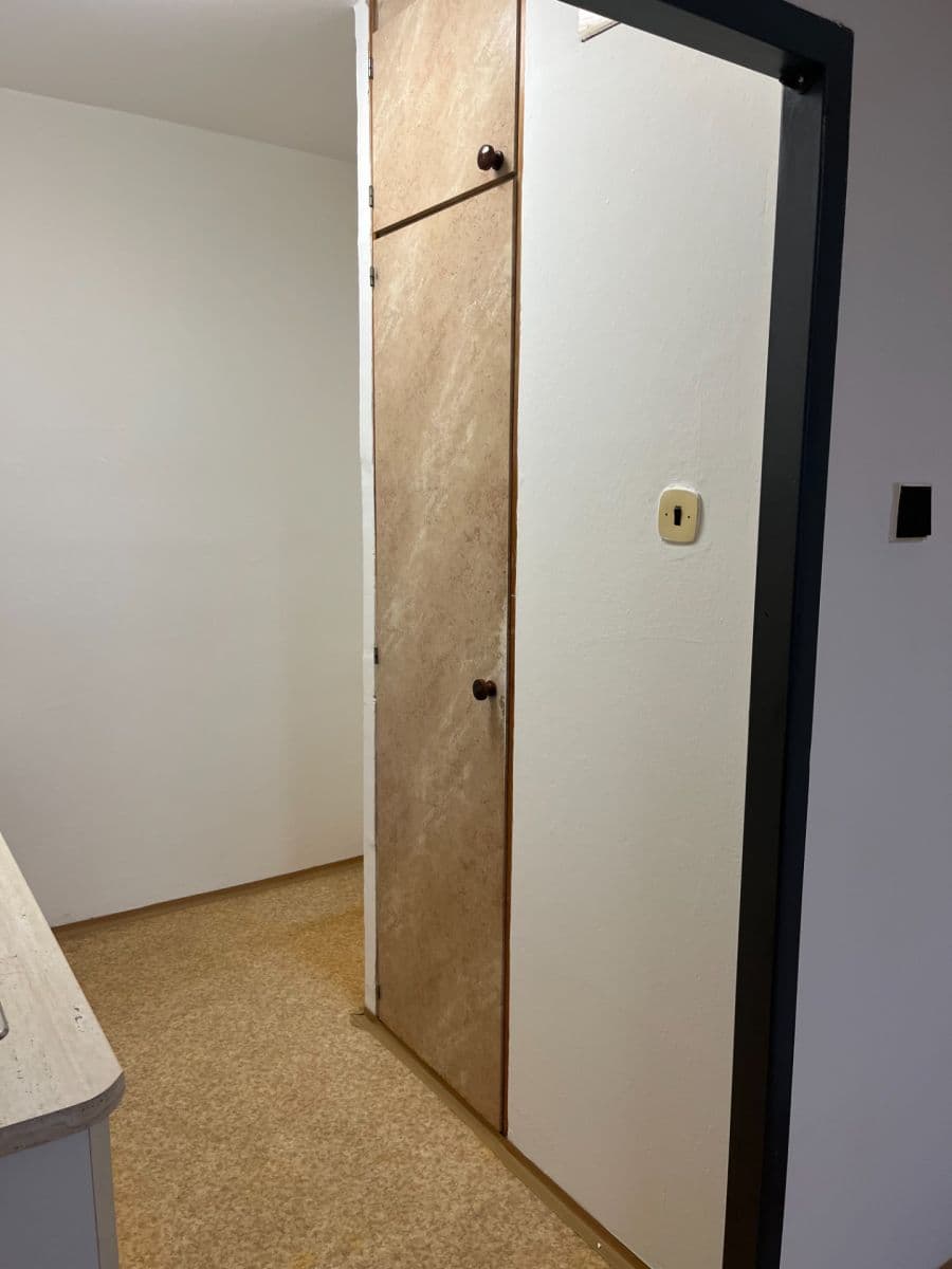 Prenájom bytu 2-izbový 42 m², Anny Drabíkové, Praha, Praha Prenájom bytu 2-izbový 42 m², Anny Drabíkové, Praha, Praha