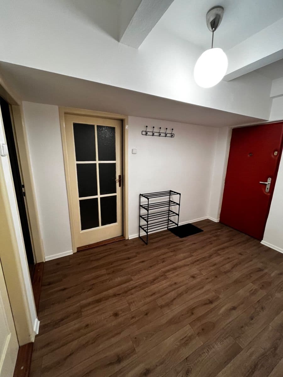 Prenájom bytu 1-izbový 42 m², Puškinovo náměstí, Praha, Praha Prenájom bytu 1-izbový 42 m², Puškinovo náměstí, Praha, Praha