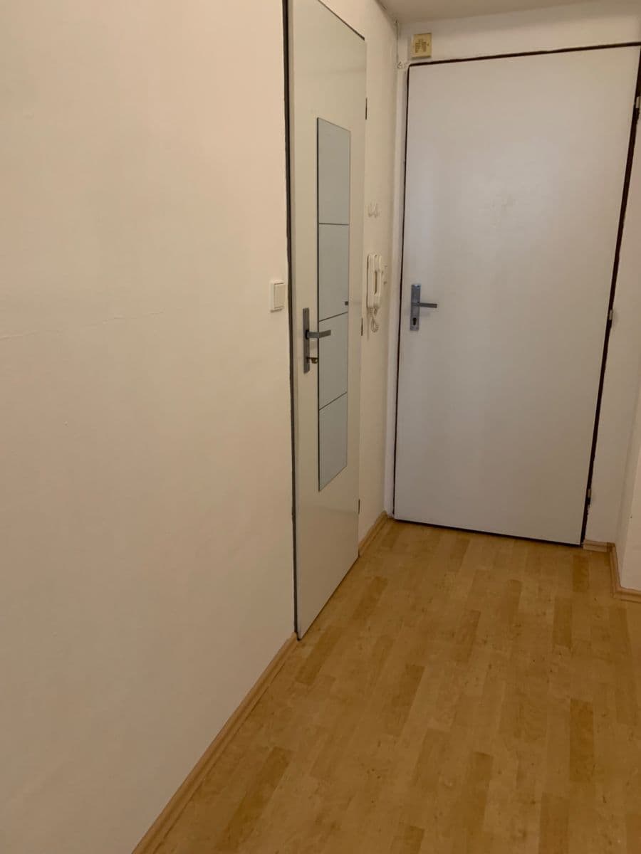 Prenájom bytu 1-izbový 27 m², Hartigova, Praha, Praha Prenájom bytu 1-izbový 27 m², Hartigova, Praha, Praha