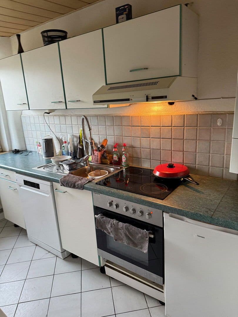 Predaj domu 199 m², pozemek 302 m², Weinstadt, Bádensko-Wurttembersko Predaj domu 199 m², pozemek 302 m², Weinstadt, Bádensko-Wurttembersko