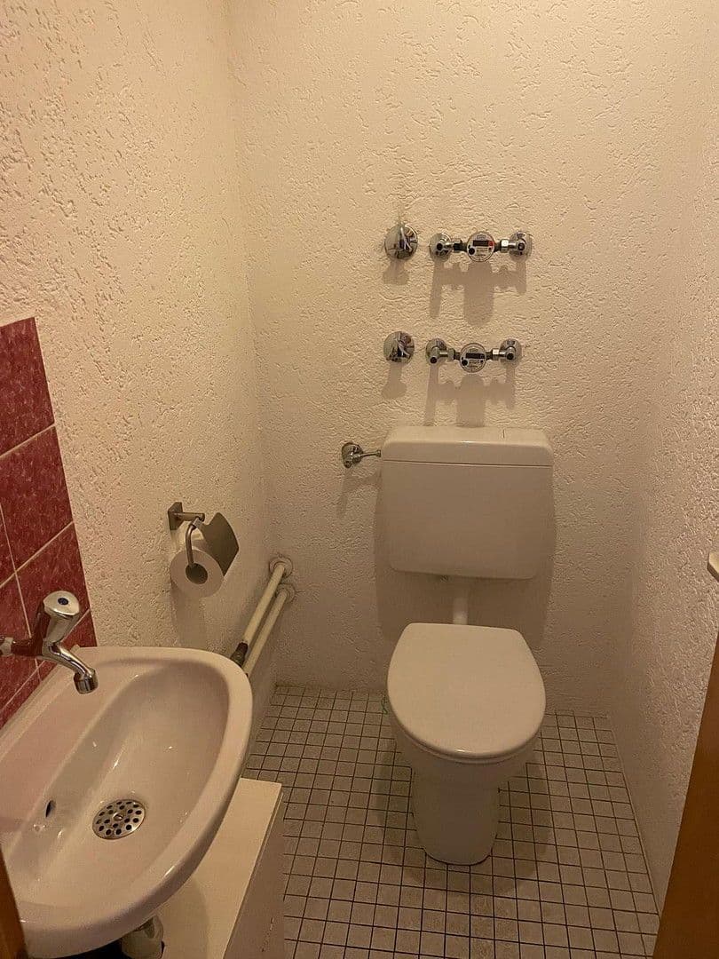 Predaj domu 199 m², pozemek 302 m², Weinstadt, Bádensko-Wurttembersko Predaj domu 199 m², pozemek 302 m², Weinstadt, Bádensko-Wurttembersko