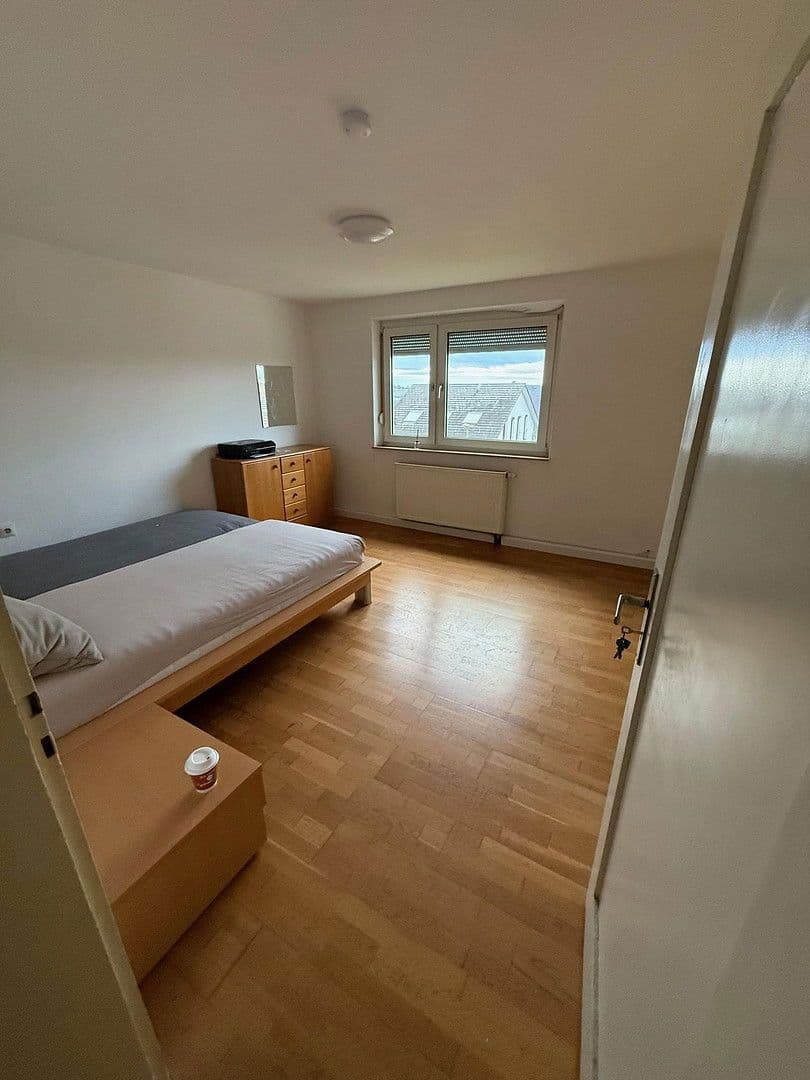 Predaj domu 199 m², pozemek 302 m², Weinstadt, Bádensko-Wurttembersko Predaj domu 199 m², pozemek 302 m², Weinstadt, Bádensko-Wurttembersko