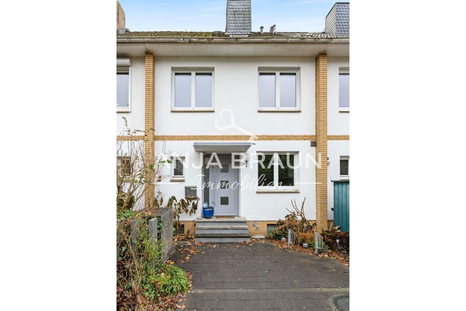 Prenájom domu 122 m², pozemek 150 m², Halstenbek, Šlezvicko-Holštajnsko Prenájom domu 122 m², pozemek 150 m², Halstenbek, Šlezvicko-Holštajnsko