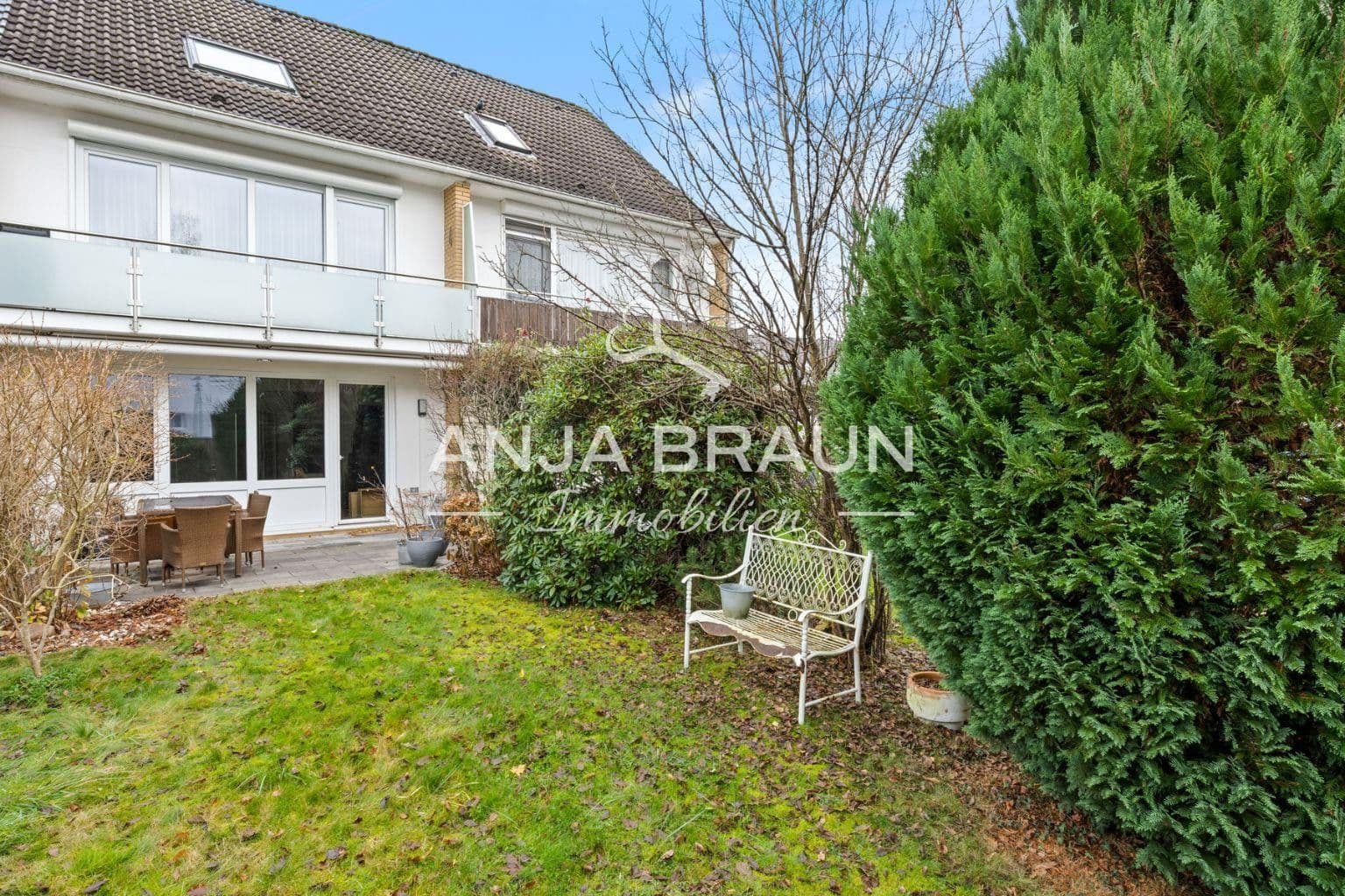 Prenájom domu 122 m², pozemek 150 m², Halstenbek, Šlezvicko-Holštajnsko Prenájom domu 122 m², pozemek 150 m², Halstenbek, Šlezvicko-Holštajnsko