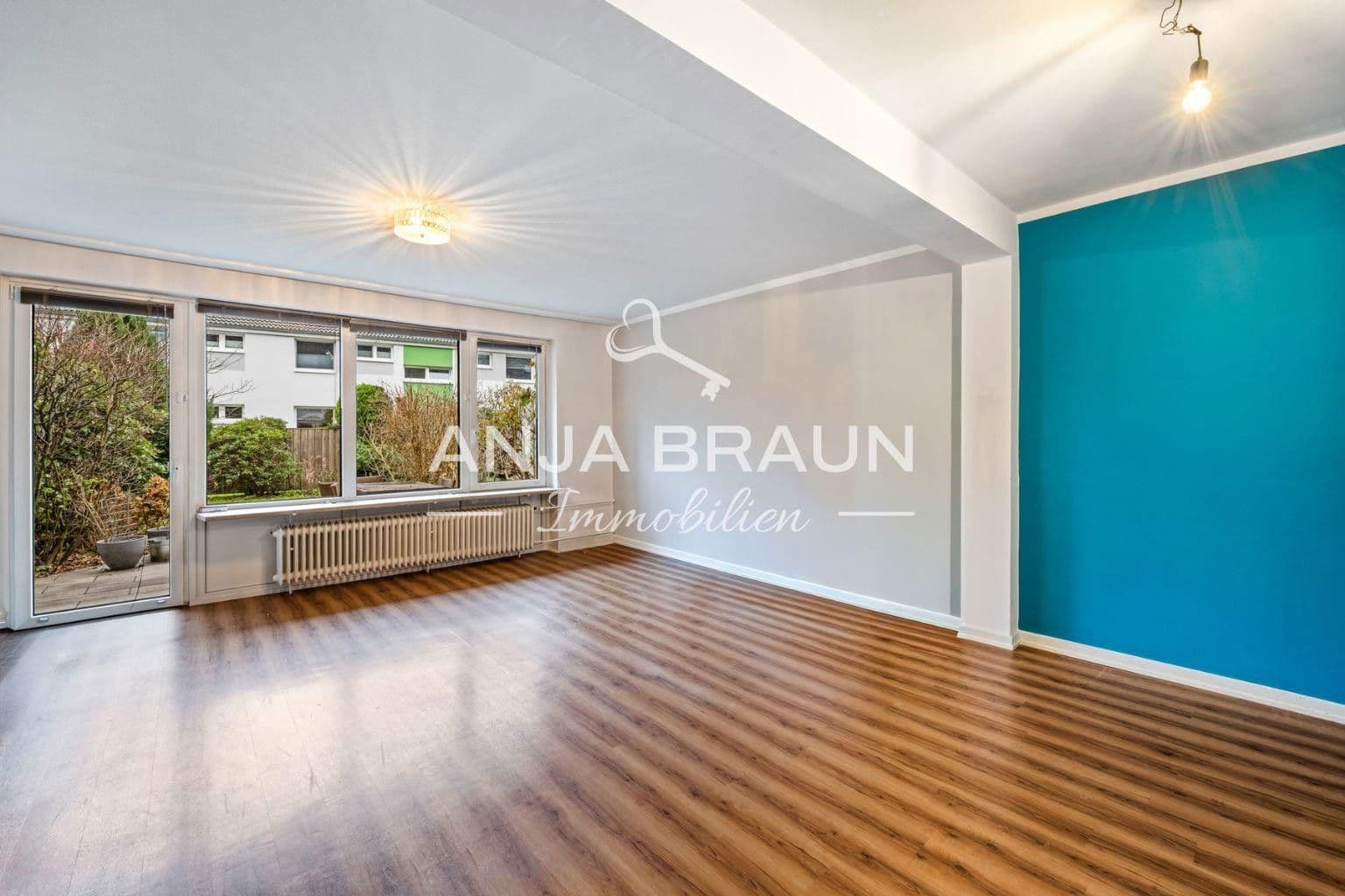 Prenájom domu 122 m², pozemek 150 m², Halstenbek, Šlezvicko-Holštajnsko Prenájom domu 122 m², pozemek 150 m², Halstenbek, Šlezvicko-Holštajnsko