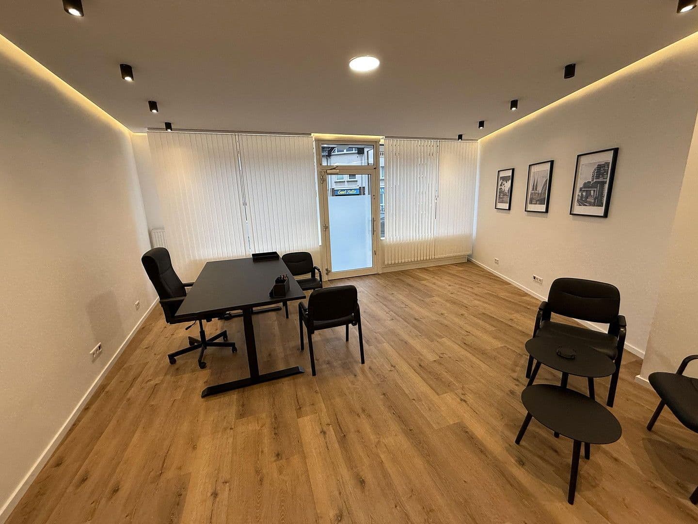 Prenájom nebytového priestoru 80 m², Rösrather Straße, Köln, Severné Porýnie - Westfálsko Prenájom nebytového priestoru 80 m², Rösrather Straße, Köln, Severné Porýnie - Westfálsko