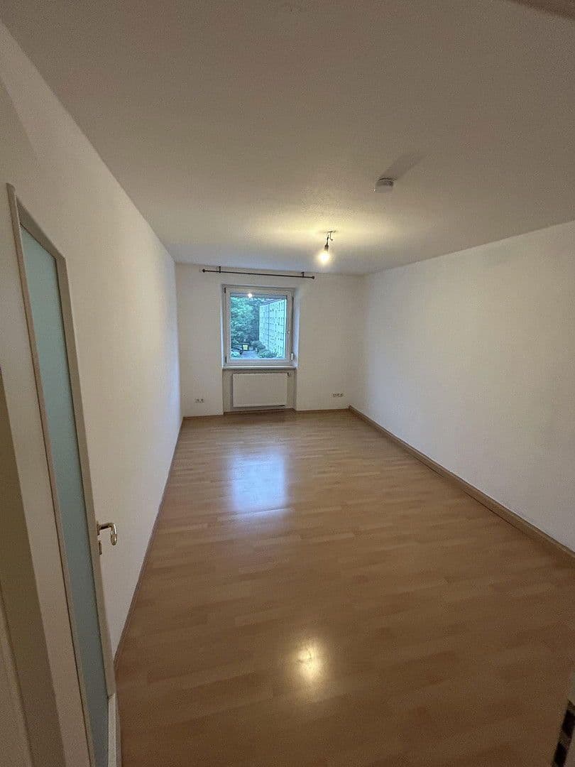 Prenájom bytu 2-izbový 50 m², Ulmenstraße 18, Nürnberg, Bavorsko Prenájom bytu 2-izbový 50 m², Ulmenstraße 18, Nürnberg, Bavorsko