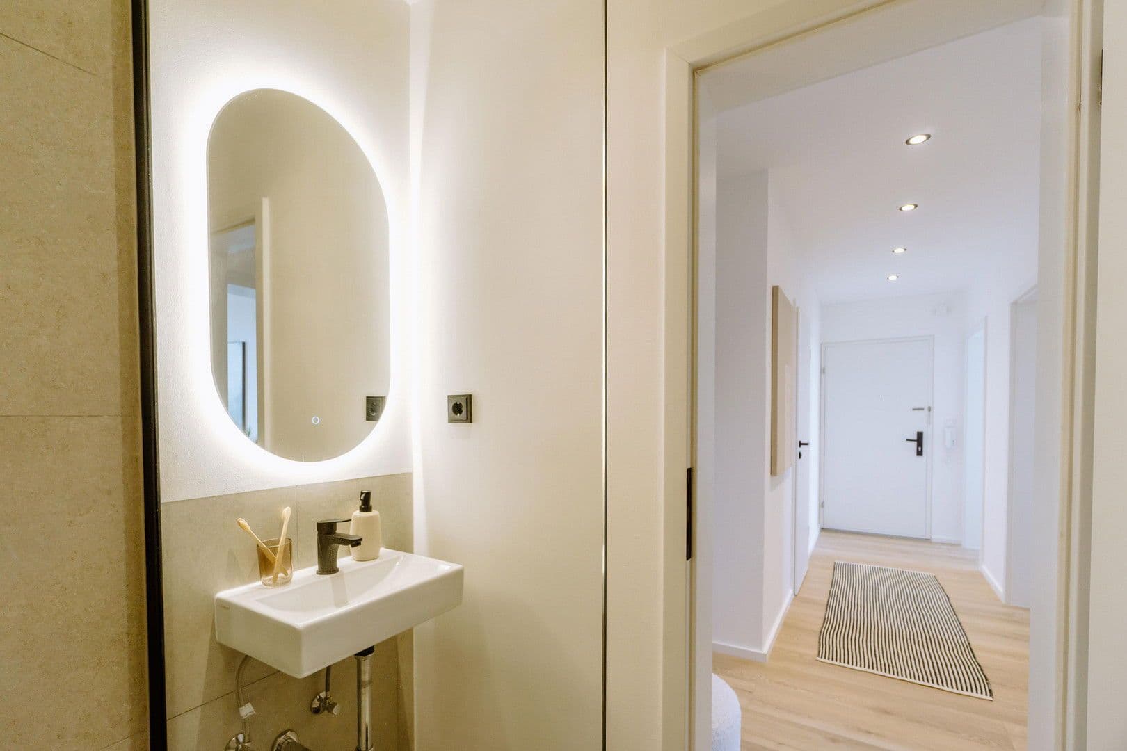 Predaj bytu 2-izbový 60 m², Germering, Bavorsko Predaj bytu 2-izbový 60 m², Germering, Bavorsko