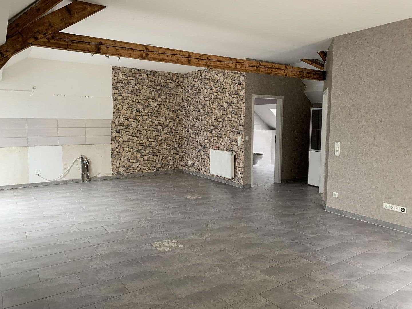 Prenájom bytu 2-izbový 70 m², Viersenerstr, Viersen, Severné Porýnie - Westfálsko Prenájom bytu 2-izbový 70 m², Viersenerstr, Viersen, Severné Porýnie - Westfálsko