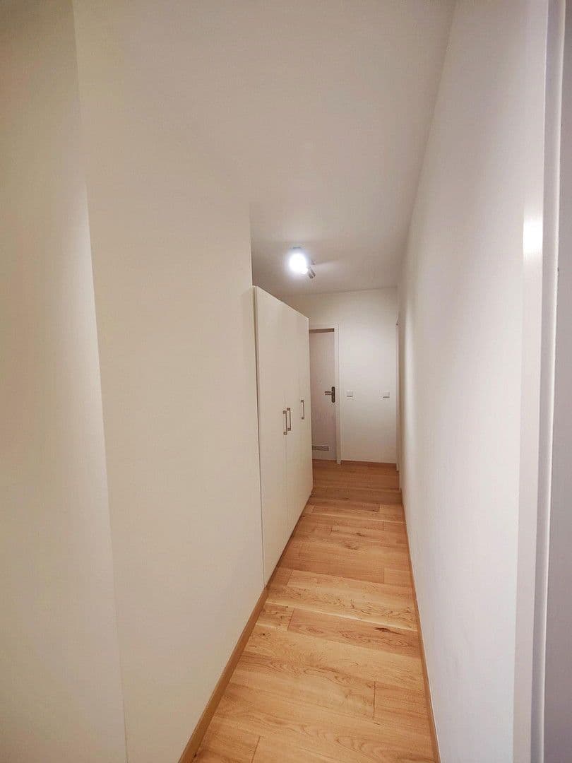 Prenájom bytu 3-izbový 105 m², Am Golfplatz 1, Mittenwalde, Brandenbursko Prenájom bytu 3-izbový 105 m², Am Golfplatz 1, Mittenwalde, Brandenbursko