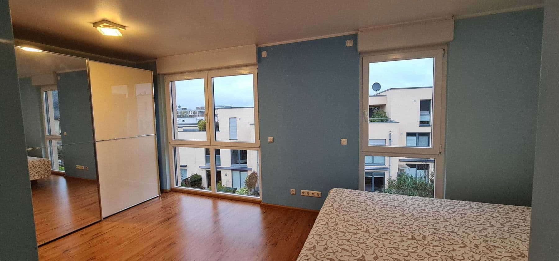 Prenájom domu 135 m², pozemek 156 m², Ratingen, Severné Porýnie - Westfálsko Prenájom domu 135 m², pozemek 156 m², Ratingen, Severné Porýnie - Westfálsko