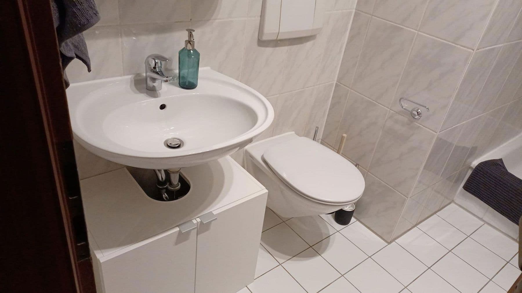 Prenájom bytu 1-izbový 30 m², Berlin, Berlín Prenájom bytu 1-izbový 30 m², Berlin, Berlín